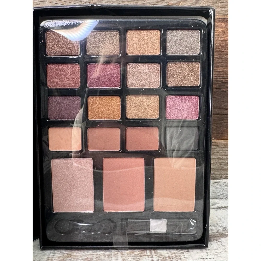 Amuse Cosmetics Beauty Diary Makeup Kit‎ | Neutrals Palette